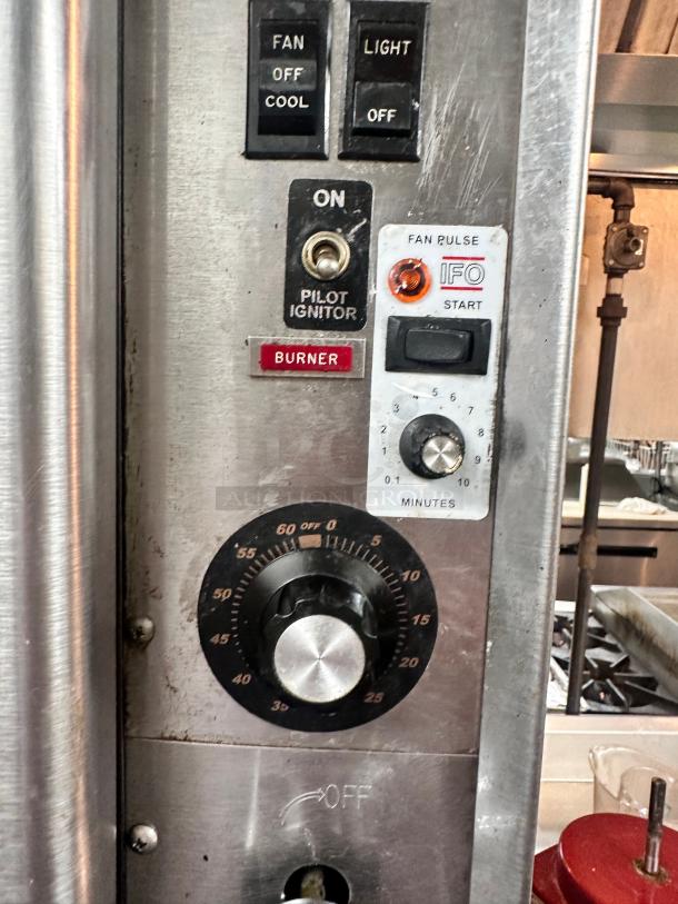 Clean Montague  2-115A Vectaire Convection Oven Gas Double-deck Tested and Working! - Image 13 of 13