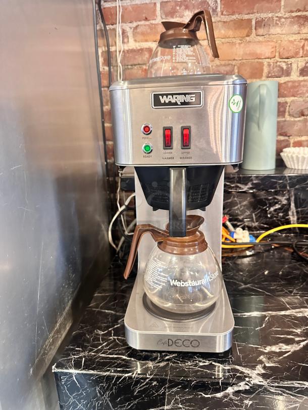 Excellent Waring WCM50 Pour-Over Coffee Brewer with 2 Decanter Warmers - 120V, 1800W Tested and Working! - Image 4 of 13