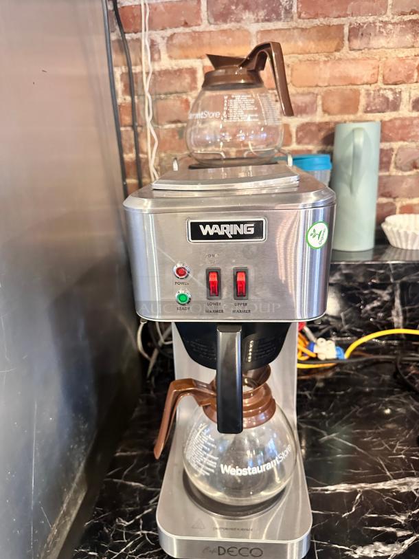 Excellent Waring WCM50 Pour-Over Coffee Brewer with 2 Decanter Warmers - 120V, 1800W Tested and Working! - Image 5 of 13