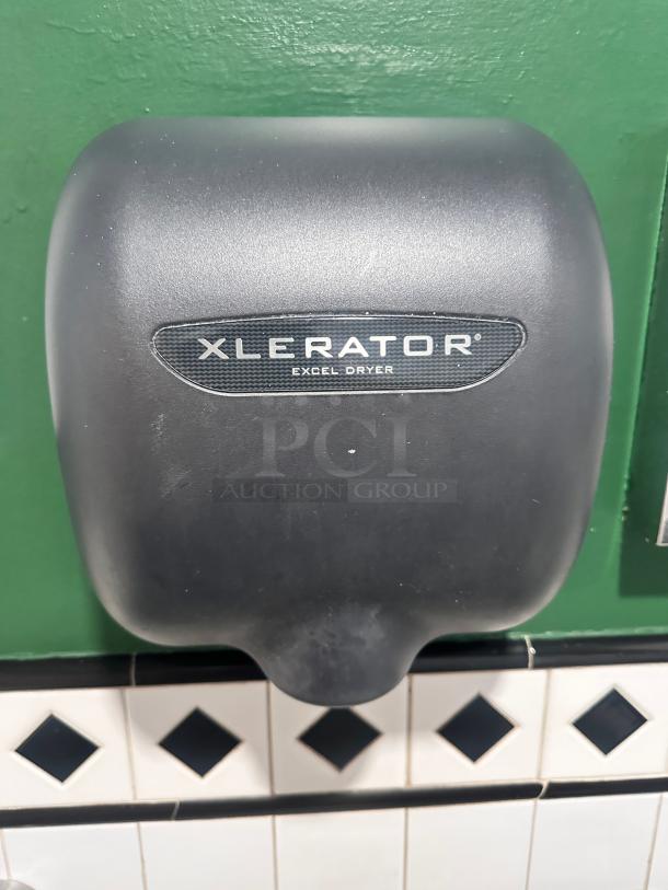 Excel XL-GR  XLERATOR® Graphite Textured Cover High Speed Hand Dryer - 115v, 1500W Tested and Working! - Image 3 of 9