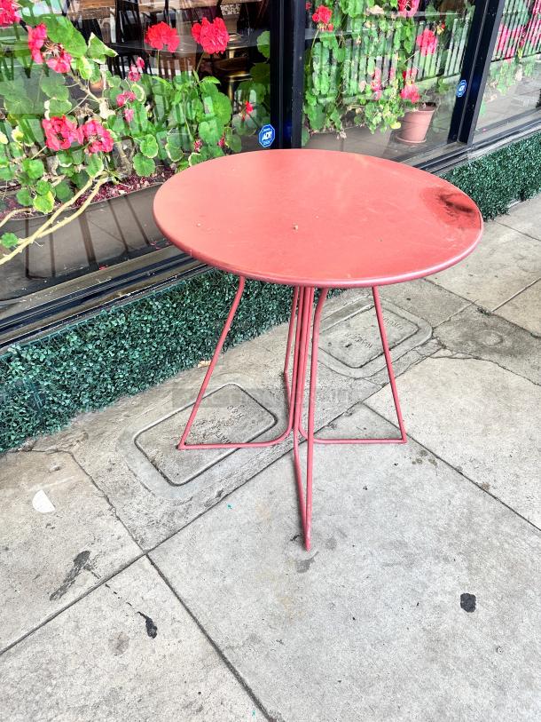Round Patio Table - Image 3 of 3