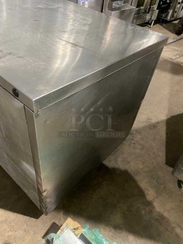 True Commercial Stainless Steel 4 Drawer Refrigerated Worktop Cooler! On Legs! 115V 1 Phase! - Image 3 of 7