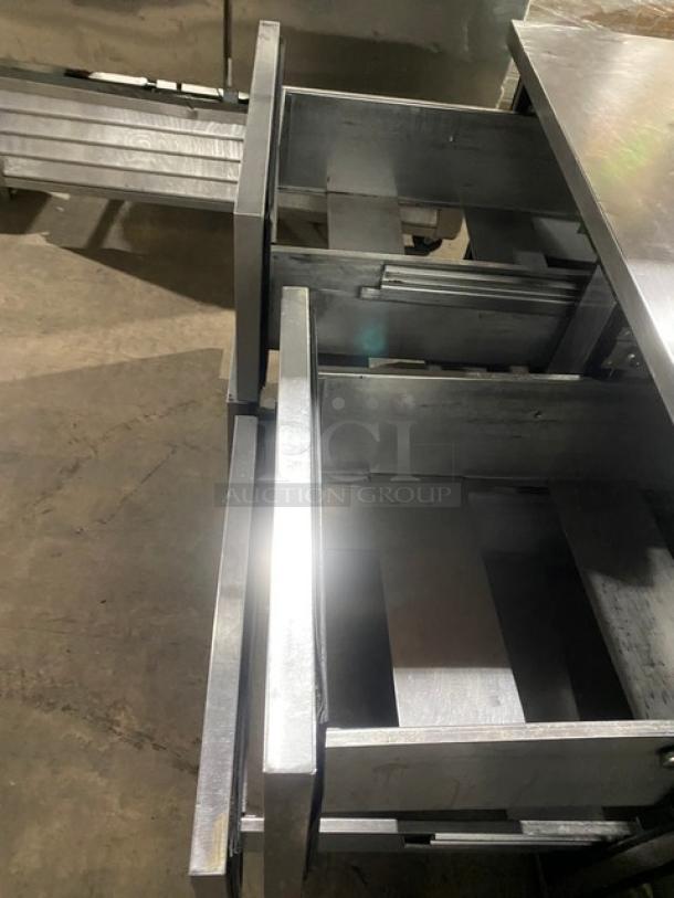 True Commercial Stainless Steel 4 Drawer Refrigerated Worktop Cooler! On Legs! 115V 1 Phase! - Image 5 of 7