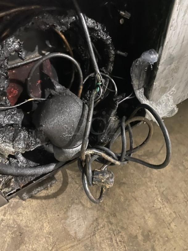 True Commercial Stainless Steel 4 Drawer Refrigerated Worktop Cooler! On Legs! 115V 1 Phase! - Image 7 of 7