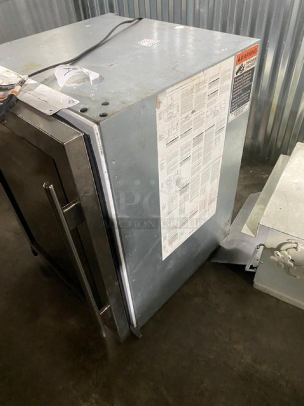 Sub-Zero Commercial Stainless Steel Single Glass Door Dual Zone Single Section Wine Cooler! Model: 424! 115V 1 Phase! - Image 3 of 6