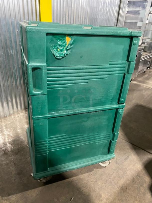 Cambro Commercial Kentucky Green Half Door Insulated Ultra Camcart Mobile Food Pan/Tray Carrier! With 24-Pan Capacity! On Casters! - Image 4 of 7