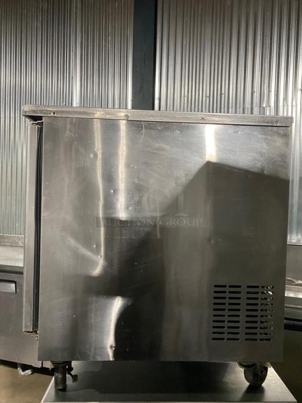 Everest Commercial Stainless Steel Single Door Undercounter Freezer! With Poly Coated Wire Rack! Model: ETBF1 SN: BTBF115090008! 115V 1 Phase! On Casters! - Image 3 of 7