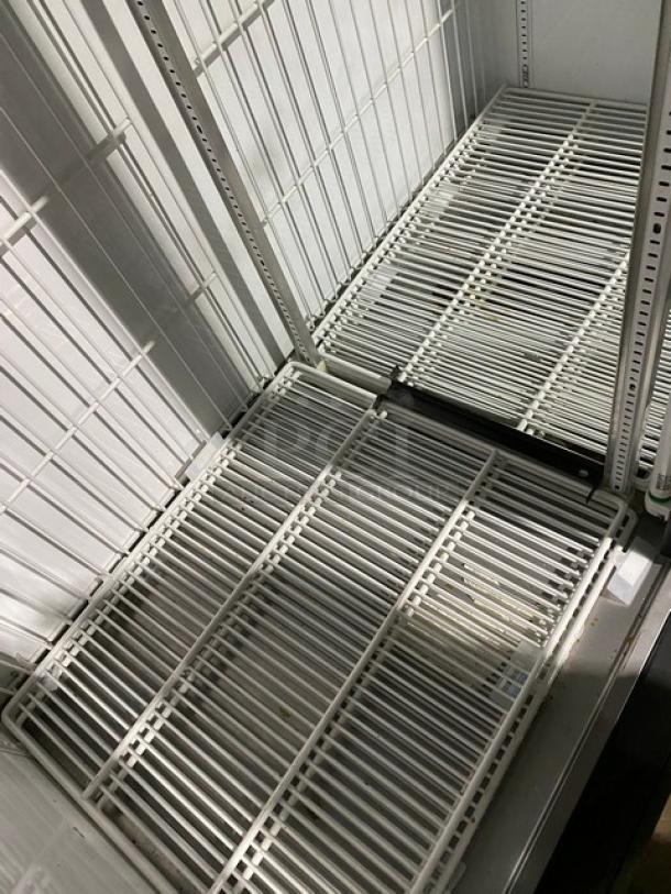 True Commercial Double Glass Swing Door Reach In Merchandiser Freezer! With Poly Coated Wire Racks! Model: GDM-49F SN: 1-4576644! 115/208-230V 1 Phase! - Image 6 of 9