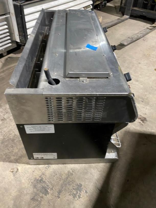 Hatco Thermo-Finisher Series Commercial Stainless Steel Electric Powered Wall Mounted 3-Bay Salamander Broiler/Cheese Melter! With Individual Controls! With Removable Dividers! Model: TFWM36-3900! 240V! - Image 3 of 9
