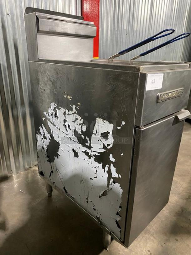 American Range Commercial Stainless Steel Natural Gas Powered Deep Fat Fryer! With Back Splash & Basket Hanger! With Frying Baskets! On Legs! - Image 2 of 9