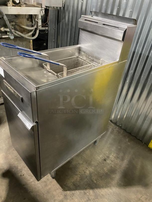 American Range Commercial Stainless Steel Natural Gas Powered Deep Fat Fryer! With Back Splash & Basket Hanger! With Frying Baskets! On Legs! - Image 3 of 9
