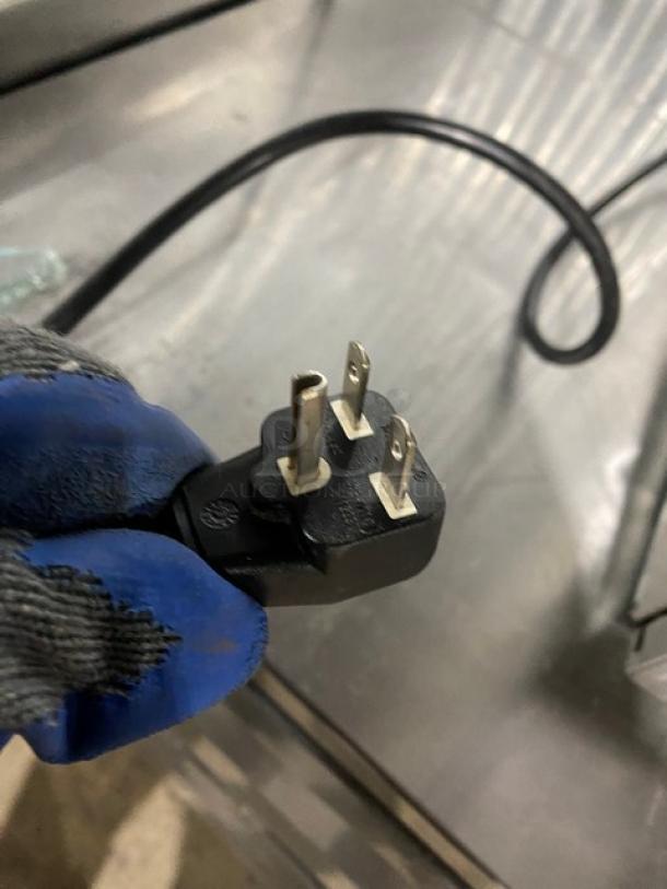 Panasonic Commercial Stainless Steel Electric Powered Countertop Microwave Oven! With Programable Touch Controls! Model: NE-17521 SN: 6AN4110080! 208V 1 Phase! - Image 9 of 9