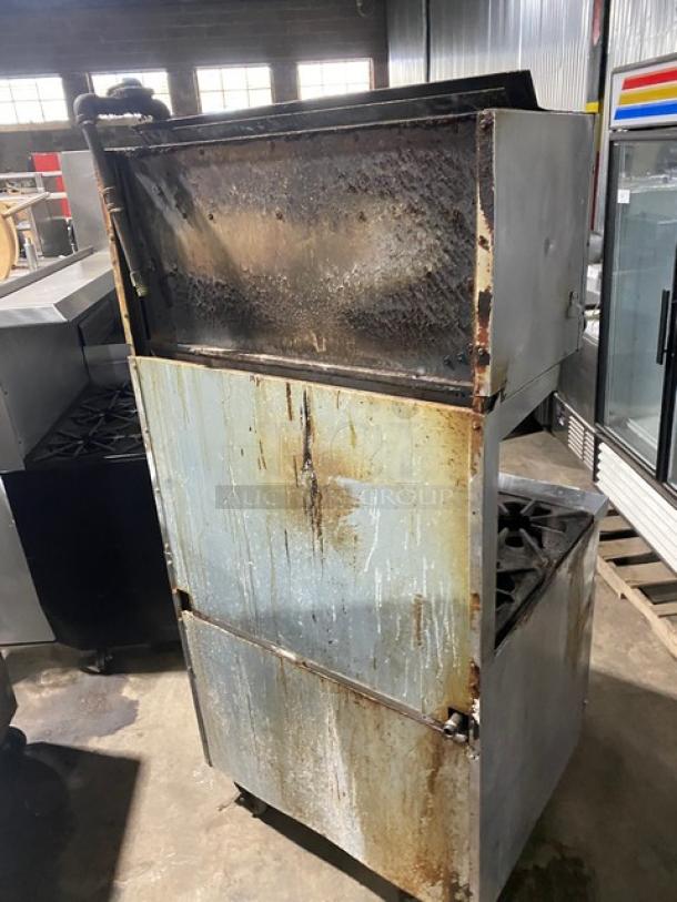 Imperial Commercial Stainless Steel Natural Gas Powered 6 Burner Range/Oven Combo! With Back Splash & Overhead Salamander Broiler/Cheese Melter! With Wire Oven Rack! On Casters! - Image 4 of 10