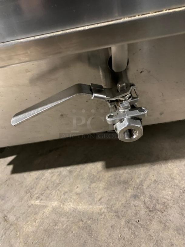 Winston Cvap Silver Edition Commercial Stainless Steel Electric Powered Half Size Undercounter Cook-N-Hold Oven! With Built In Pan Racks! Model: CAC507GR SN: 20170727-0001! 208V 1 Phase! On Casters! - Image 7 of 9