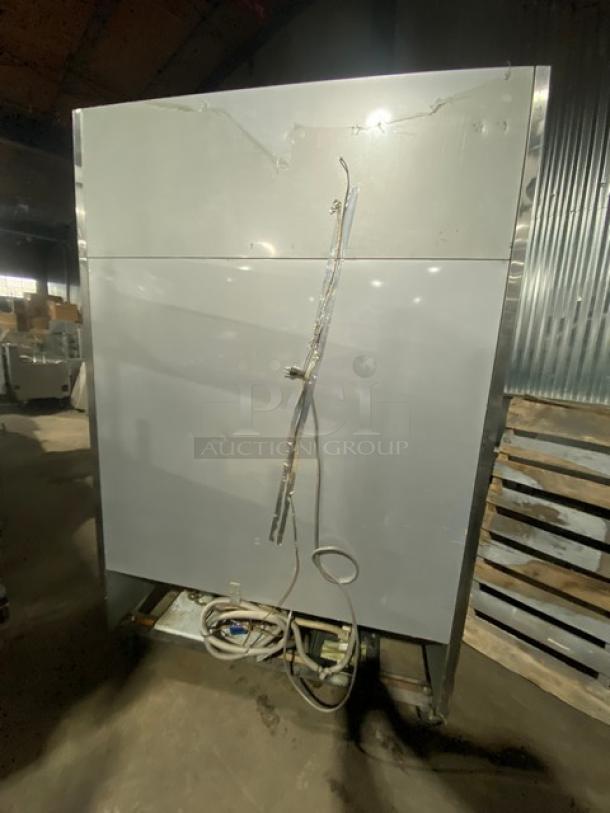 Master-Bilt Commercial Stainless Steel Solid 2 Door Reach In Refrigerator! With Poly Coated Wire Racks! Model: CCR-49DR SN: IT101411! 115V 1 Phase! On Casters! - Image 4 of 10
