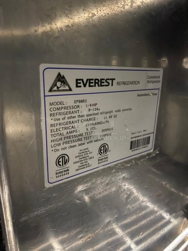 Everest Commercial Stainless Steel 2 Door Refrigerated Bain Marie Style Mega Top Pizza Prep Table! With Poly Coated Wire Racks! Model: EPBNR2 SN: BPBNR216040039! 115V 1 Phase! On Casters! - Image 7 of 9