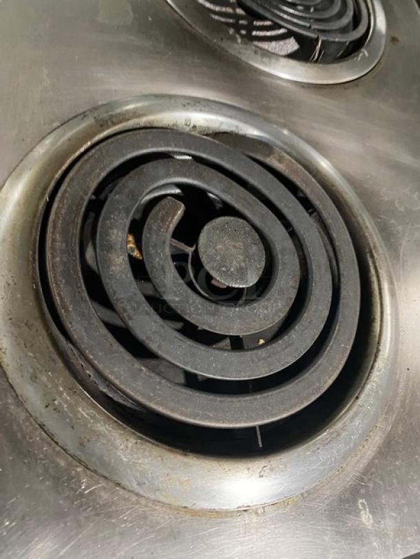 Market Forge Commercial Stainless Steel Electric Powered Double Hot Plate Range! With Single Door Enclosed Storage Base! Model: 2HPES SN: 69-31235! 208V 3 Phase! On Legs! - Image 6 of 9