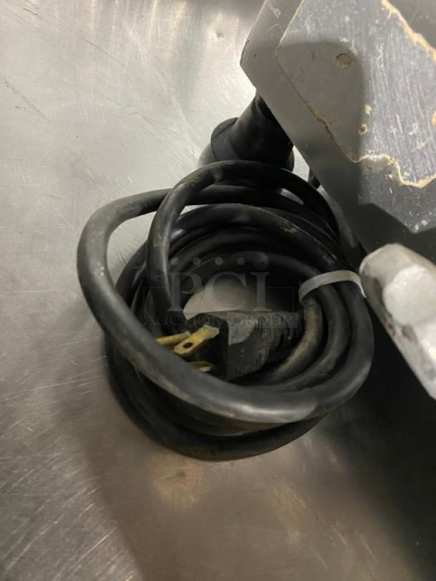 Fleetwood Commercial Stainless Steel Electric Powered Countertop Deli Meat Slicer! With 12" Blade! Model: 412E SN: 412C9427529! 115V 1 Phase! On Legs! - Image 8 of 8