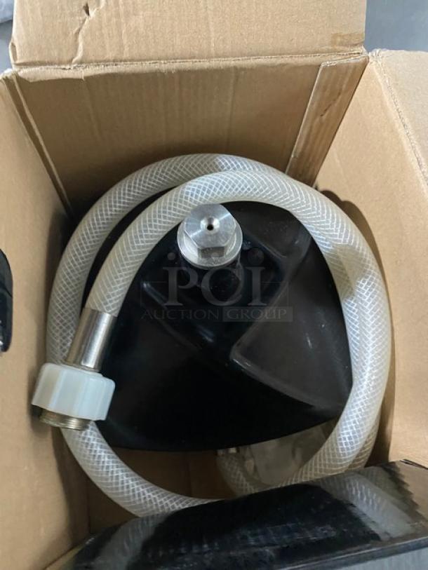 In The Box! Avamix Commercial Blender Jar Rinser! Model: 928RINSE! - Image 3 of 5