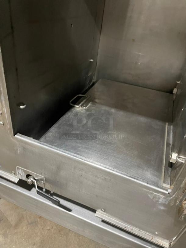 AccuTemp Evolution Series Commercial Stainless Steel Electric Powered 12 Pan Double Stacked Convection Steamer! Energy Star Certified! With Built In Pan Holding Racks! Model: E64803D14000200 SN: 48405! 440/480V 3 Phase! On Single Shelf Equipment Stand! - Image 10 of 11