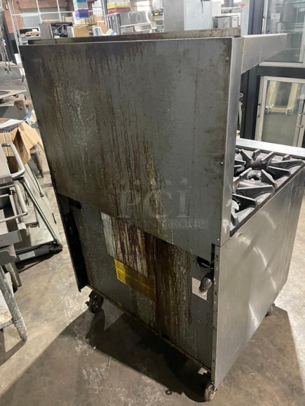 SunFire Commercial Stainless Steel Natural Gas Powered 6 Burner Range/Oven Combo! With Back Splash & Overhead Salamander Shelf! With Wire Oven Rack! Model: X36-6R! On Casters! - Image 4 of 10