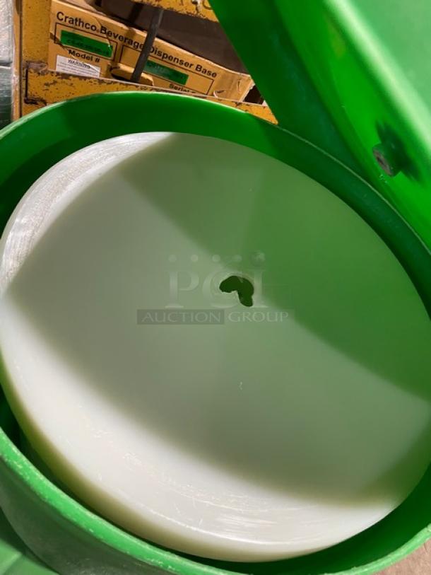 Electrolux Dito Series Commercial Free Standing Electric Powered The Greens Machine 20 Gal. Vegetable Dryer! - Image 4 of 7