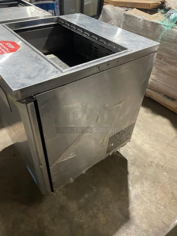 Turbo Air Commercial Stainless Steel Single Door Refrigerated Mega Top Salad/Sandwich Prep Table! With Poly Coated Wire Rack! Model: MST-28-711S! 115V! On Legs! - Image 3 of 8