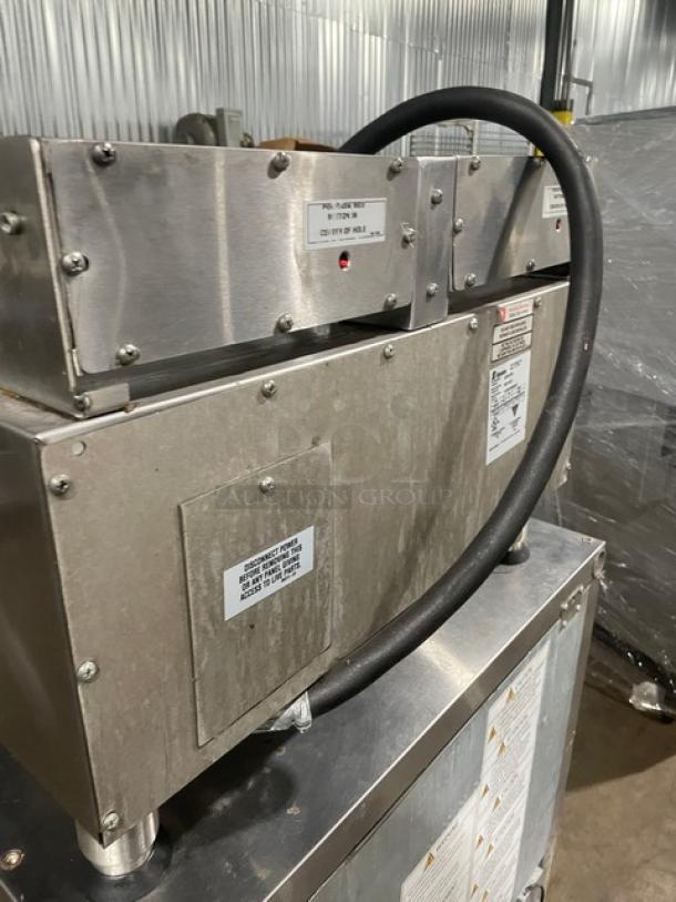 APW Wyott Commercial Stainless Steel Electric Powered Countertop Split-Tank Deep Fat Fryer! With Back Splash & Individual Controls! With Fry Basket! Model: HEF-20Ti SN: 1103619090001! 208/240V 1 Phase! On Legs! - Image 3 of 7