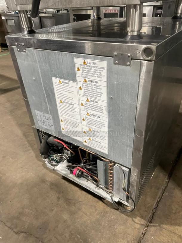 Turbo-Air Commercial Stainless Steel Undercounter Refrigerator! With Poly Coated Wire Rack! Model: MUR-28-N-711S SN: H2K9U2RD4320! 115V! On Legs! - Image 3 of 8