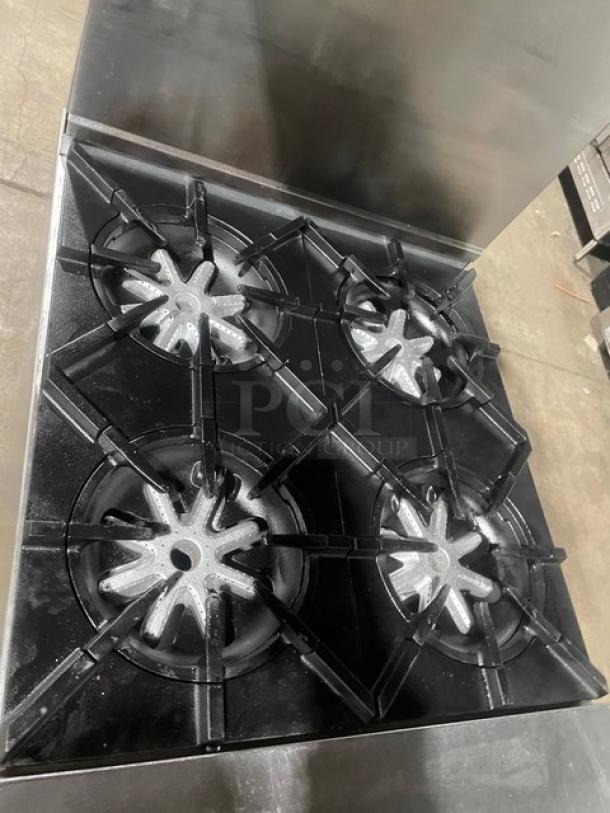 Garland Commercial Stainless Steel Natural Gas Powered 4 Burner Range/Oven Combo! With Back Splash & Overhead Salamander Shelf! With Wire Oven Rack! Model: H28 SN: 0701100159611! On Legs! - Image 5 of 10