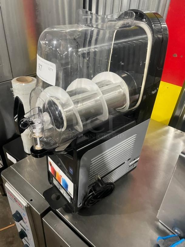 Vollrath Commercial Black Electric Powered Countertop Single Slushie/Smoothie/Margarita Frozen Beverage Machine! 115V 1 Phase! - Image 2 of 8