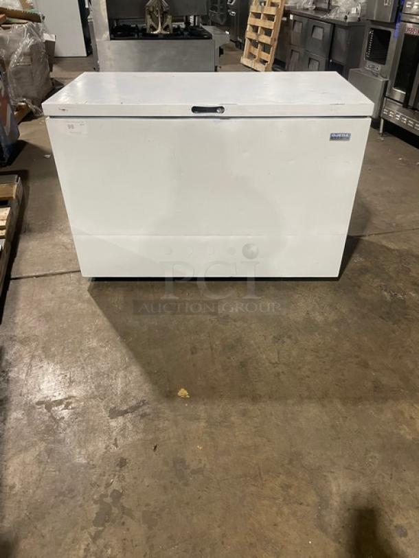 Ojeda Commercial White Horizontal Chest Freezer! Model: NCFH-51 SN: 0008037-30254-Z! 120V 1 Phase! - Image 1 of 7