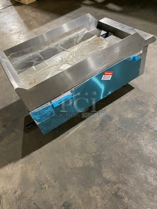 NEW! Scratch-N-Dent! Venancio! Late Model! Rocket Cooking Series Commercial Stainless Steel Natural Gas Powered Countertop Flat Griddle! With Thermostatic Controls! With Back & Side Splash! On Legs! - Image 4 of 7