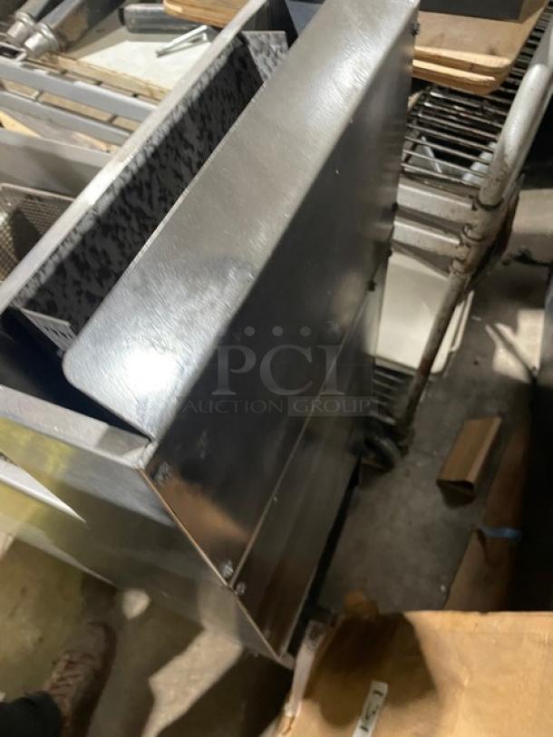 Imperial Commercial Stainless Steel Natural Gas Powered Deep Fat Fryer! With Back Splash! With Frying Baskets! On Legs! - Image 4 of 8