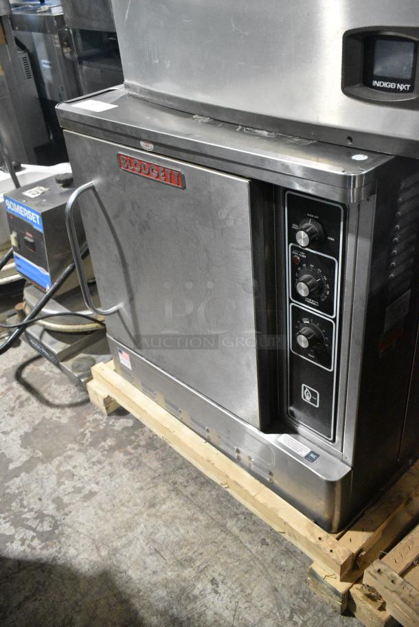 LIKE NEW! 2023 Blodgett DFG-50 Stainless Steel Commercial Natural Gas Powered Half Size Convection Oven w/ Solid Door, Metal Oven Racks and Thermostatic Controls. - Image 2 of 8