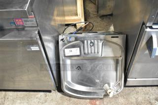 BRAND NEW SCRATCH AND DENT! Elkay EZSDWS_1G Stainless Steel Wall Mount Water Fountain. 115 Volts, 1 Phase.