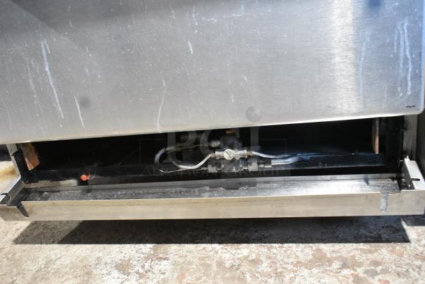 Imperial Stainless Steel Commercial Propane Gas Powered 6 Burner Range w/ Oven and Back Splash. - Image 7 of 7