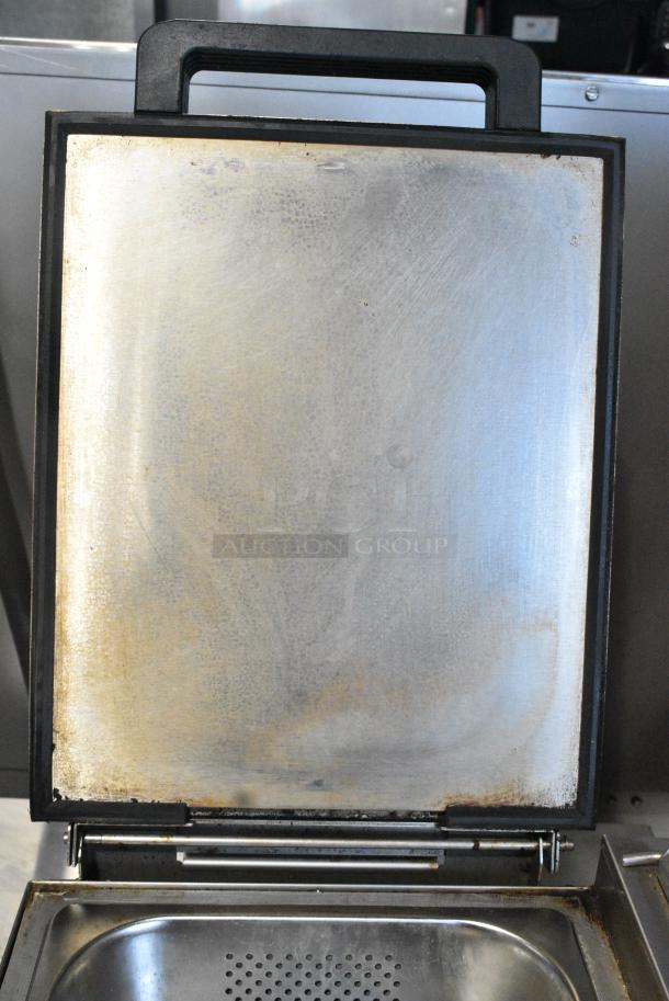 Avantco 177QS1800SS Stainless Steel Commercial Countertop Electric Powered Quickshot Steamer. 120 Volts, 1 Phase. Tested and Working! - Image 6 of 8