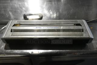 Genus Spectra Compact Bug Zapper. Tested and Does Not Power On