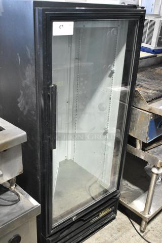 True GDM-10-58-HC-LD Metal Commercial Single Door Reach In Cooler Merchandiser. 115 Volts, 1 Phase. Tested and Powers On But Does Not Get Cold