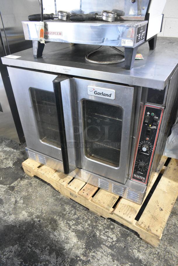 Garland Master 200 Stainless Steel Commercial Natural Gas Powered Full Size Convection Oven w/ View Through Doors, Metal Oven Racks and Thermostatic Controls. - Image 2 of 8