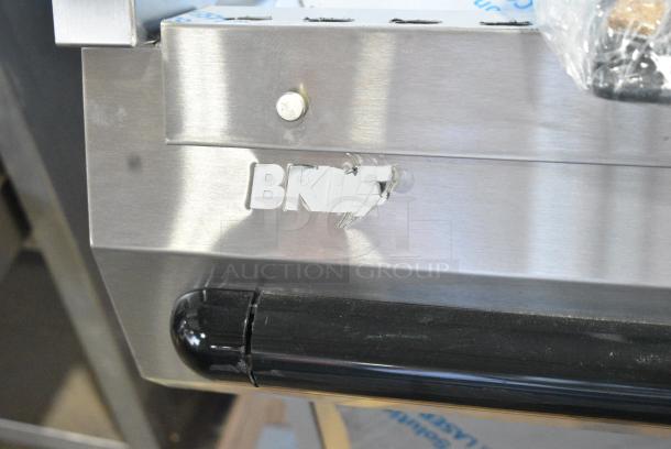 BRAND NEW SCRATCH AND DENT! BKI TSWC7 Stainless Steel Commercial Floor Style Heated Display Case Merchandiser. 208 Volts, 3/1 Phase. - Image 3 of 8