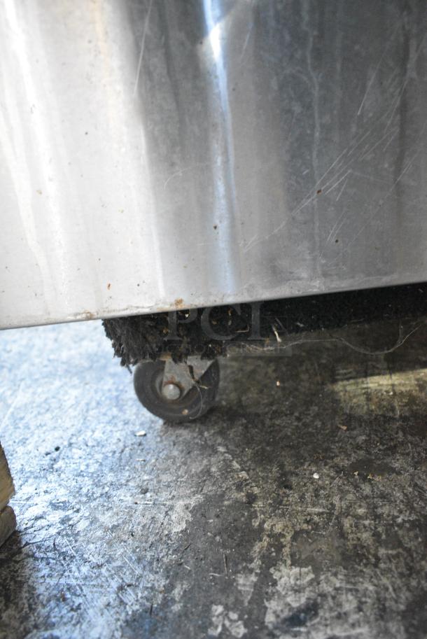 MagiKitch'n Stainless Steel Commercial Natural Gas Powered Charbroiler Grill on Commercial Casters. - Image 7 of 10