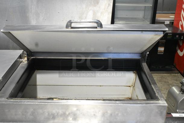 True TPP-67 Stainless Steel Commercial Pizza Prep Table on Commercial Casters. 115 Volts, 1 Phase. Tested and Powers On But Does Not Get Cold - Image 8 of 13