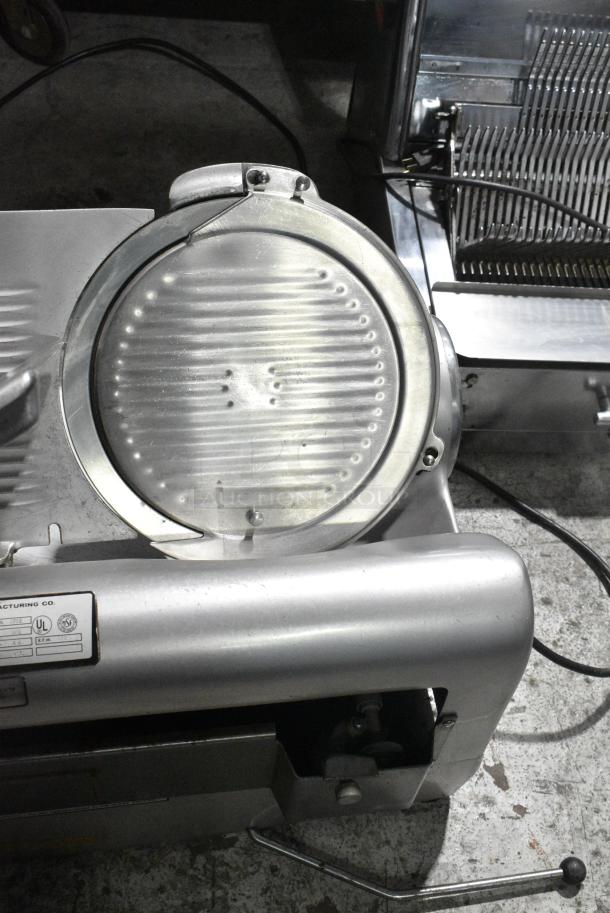 Hobart 1712 Stainless Steel Commercial Countertop Meat Slicer. 115 Volts, 1 Phase. Tested and Working! - Image 3 of 8