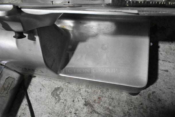 Hobart 1712 Stainless Steel Commercial Countertop Meat Slicer. 115 Volts, 1 Phase. Tested and Working! - Image 4 of 8