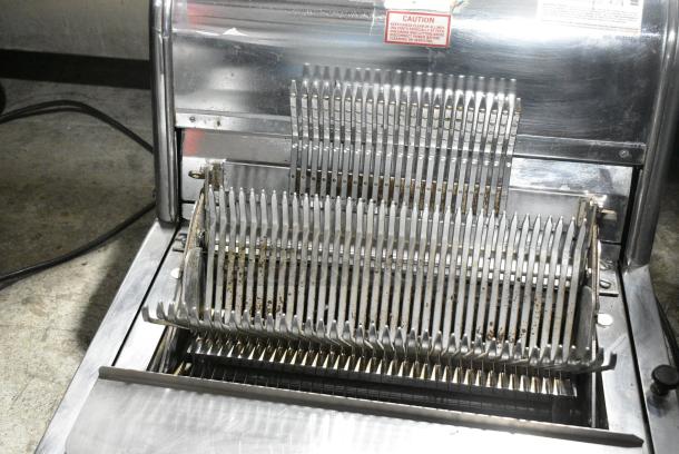 Berkel MB Metal Commercial Countertop Bread Loaf Slicer. 115 Volts, 1 Phase. Tested and Working! - Image 2 of 7