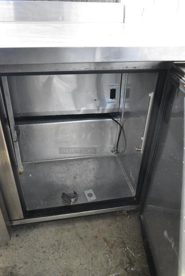 True TWT-72 Stainless Steel Commercial 3 Door Work Top Cooler. 115 Volts, 1 Phase. Tested and Working! - Image 4 of 6
