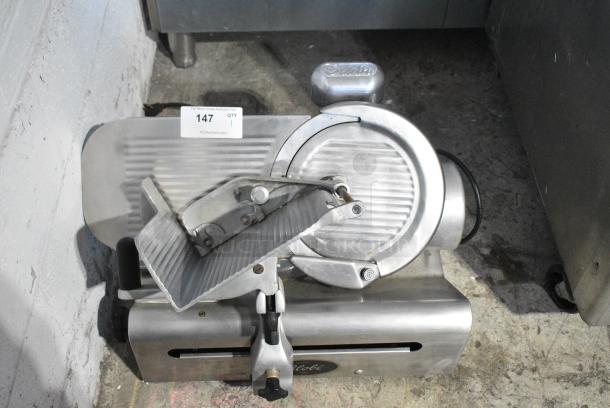 Globe 500 Stainless Steel Commercial Countertop Meat Slicer w/ Blade Sharpener. 115 Volts, 1 Phase. Tested and Working! - Image 1 of 7