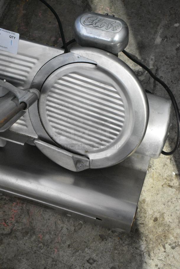 Globe 500 Stainless Steel Commercial Countertop Meat Slicer w/ Blade Sharpener. 115 Volts, 1 Phase. Tested and Working! - Image 2 of 7